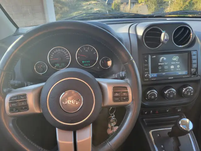 2012 Jeep Compass SUV - Photo 7