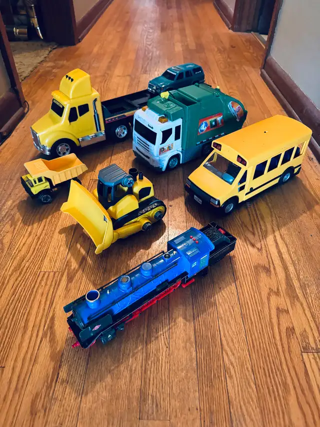 ASSORTED TOYS - Photo 3