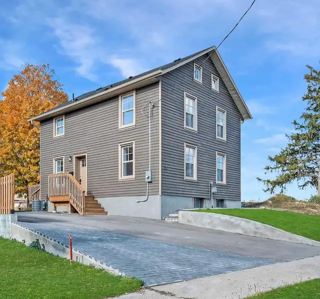 ALL INCLUSIVE Spacious 3 Bedroom 2.5 Bath For Rent In Kitchener