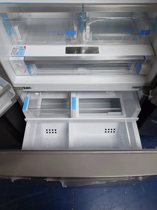 Frigidaire Gallery '36' Stainless Steel French Door Fridge on Sa - Photo 8