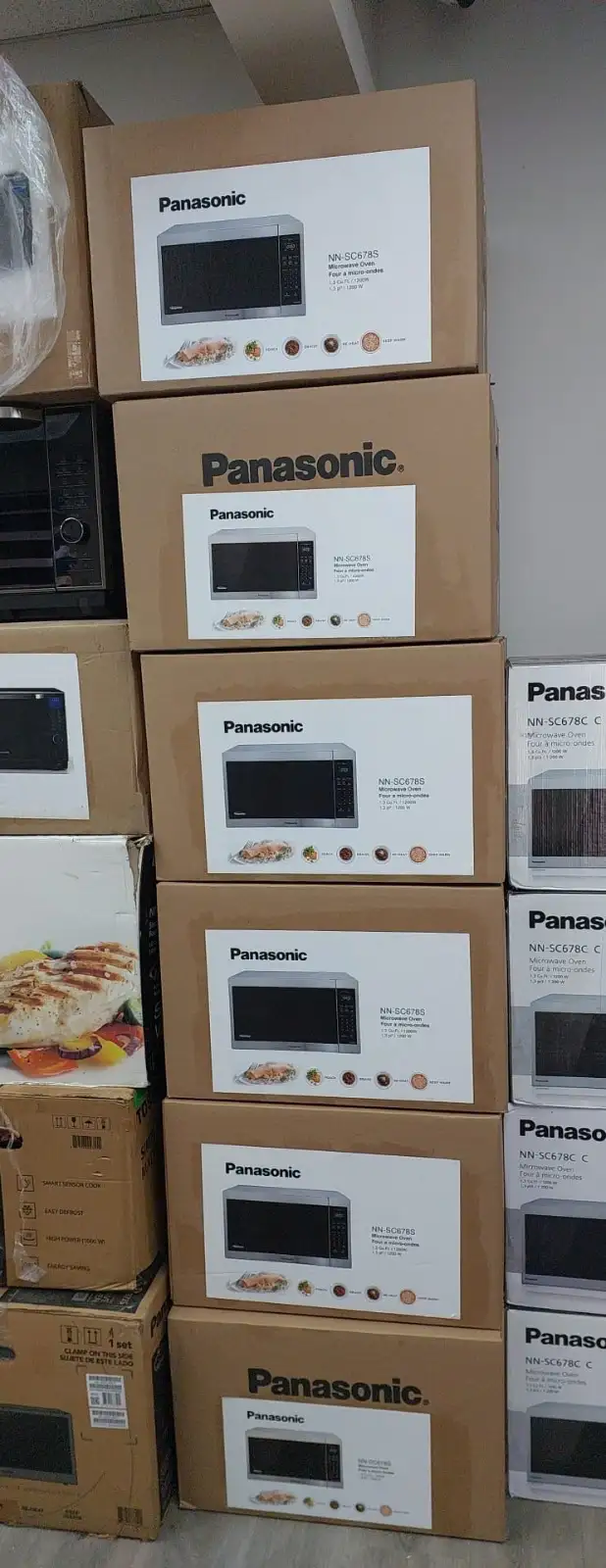 Microwave - Panasonic 1.3 cu ft NN-SC678S - Stainless Steel