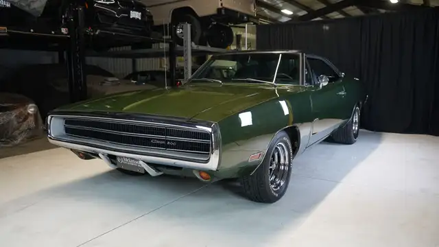 1970 Dodge Charger - Original Panel/440/4 Speed/SureGrip - Photo 2