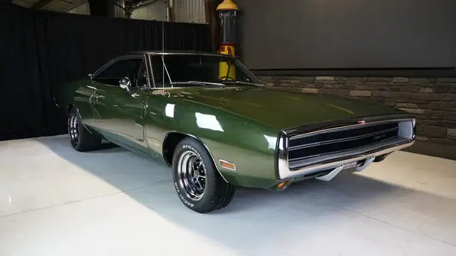 1970 Dodge Charger - Original Panel/440/4 Speed/SureGrip - Photo 3