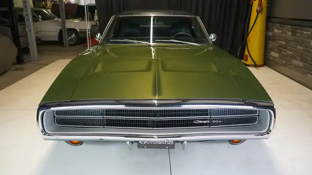 1970 Dodge Charger - Original Panel/440/4 Speed/SureGrip - Photo 7