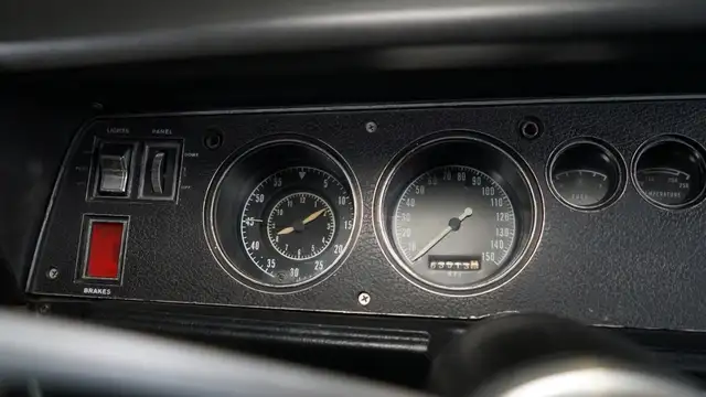 1970 Dodge Charger - Original Panel/440/4 Speed/SureGrip - Photo 11