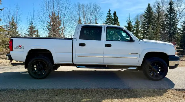 2007 Chevrolet Silverado 2500HD 6L GAS LS 4x4  VERY CLEAN - Photo 4