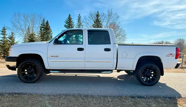 2007 Chevrolet Silverado 2500HD 6L GAS LS 4x4  VERY CLEAN - Photo 5