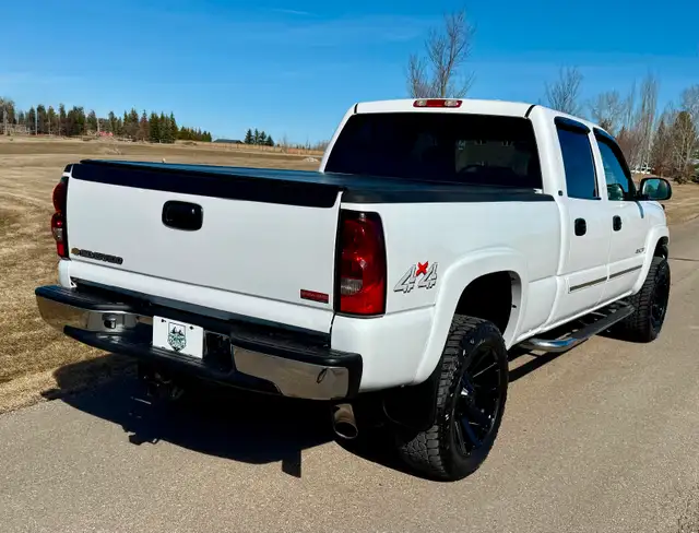2007 Chevrolet Silverado 2500HD 6L GAS LS 4x4  VERY CLEAN - Photo 8