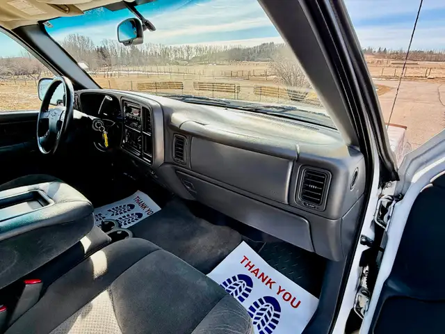 2007 Chevrolet Silverado 2500HD 6L GAS LS 4x4  VERY CLEAN - Photo 12