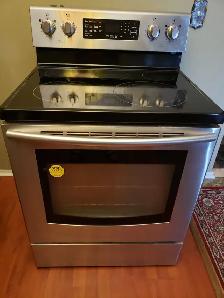 S-S STOVE IN WORKING COND.