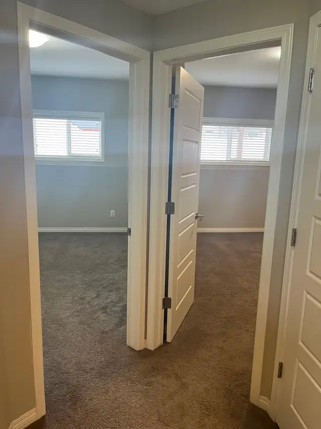 3 bed/2 bath end unit townhouse for rent in Penhold! - Photo 6