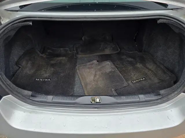 2012 Nissan Sentra - Photo 13