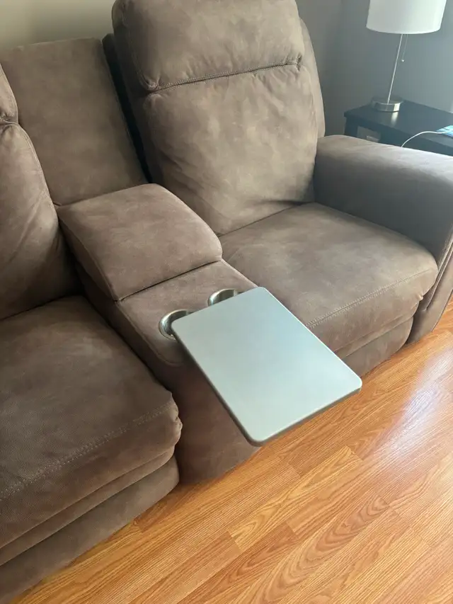 Palliser Loveseat with Console. - Photo 2