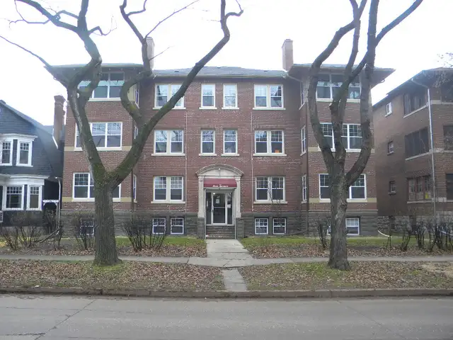 ALCADE APARTMENTS 720 DORCHESTER AVE LG 2BR LOWER LEVEL AVAILABL - Photo 2