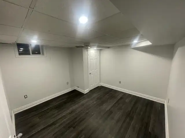 7 minute walk to UOIT/DC, 2 Bed 1 bath basement, all inclusive!