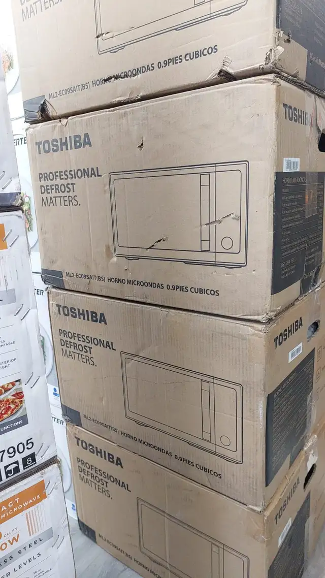 Microwave- Toshiba 0.9 cu ft ML2 ECO9SAIT (BS)  6-in-1 Inverter