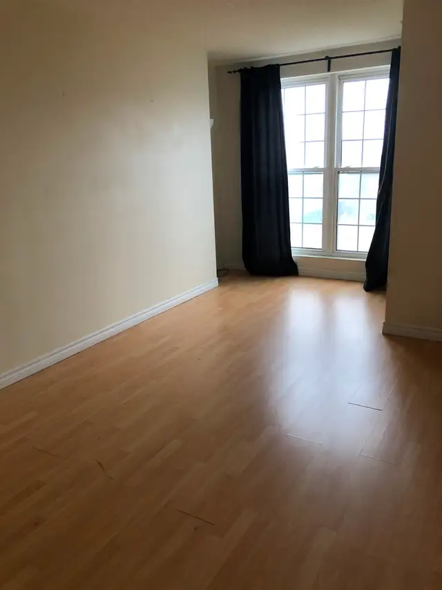 2 Bedroom/2bathroom Condo $2095/Downtown Hamilton/Go-Train - Photo 9