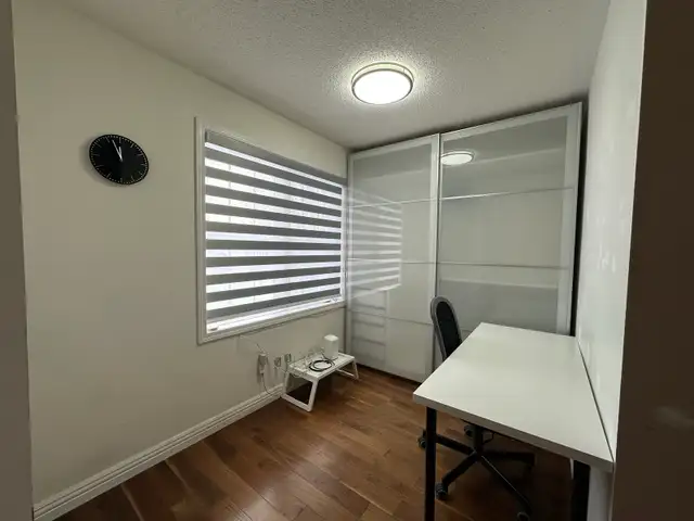 Room   Den for Rent | Wismer, Markham | $850 - Photo 3