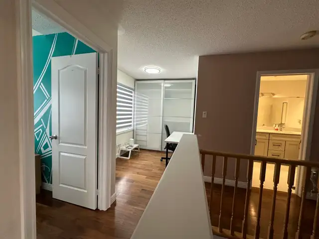 Room   Den for Rent | Wismer, Markham | $850 - Photo 5