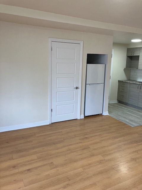 1 1/2 rénové à Dorval près des services - Photo 3