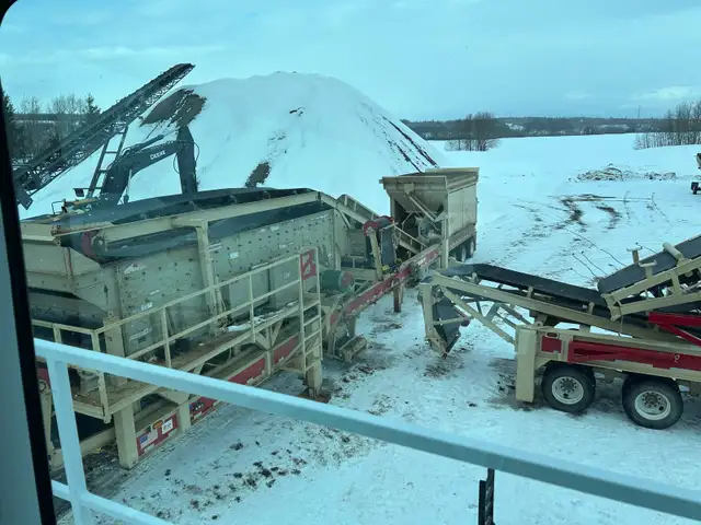 Looking for gravel crusher operator - Photo 3