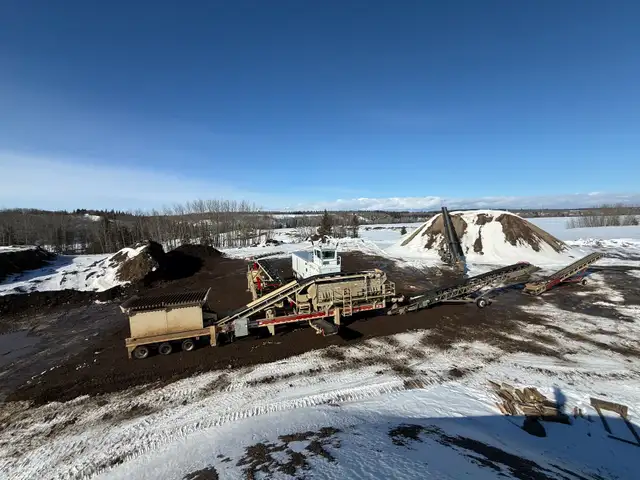 Looking for gravel crusher operator - Photo 4