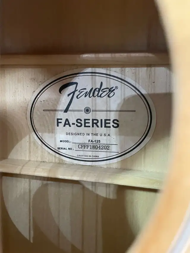 AS-IS FENDER ACOUSTIC GUITAR - Photo 3