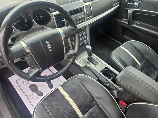 2010 Lincoln MKZ - Photo 12