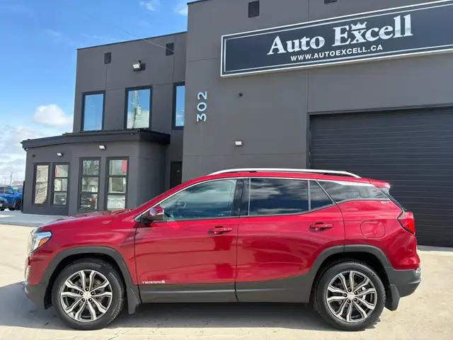 2018 GMC TERRAIN SLT - LEATHER SEATS - NAV - POWER LIFTGATE - Photo 2