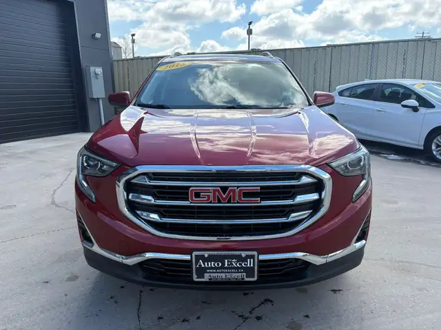 2018 GMC TERRAIN SLT - LEATHER SEATS - NAV - POWER LIFTGATE - Photo 8