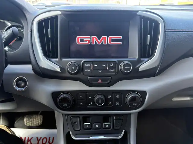 2018 GMC TERRAIN SLT - LEATHER SEATS - NAV - POWER LIFTGATE - Photo 11