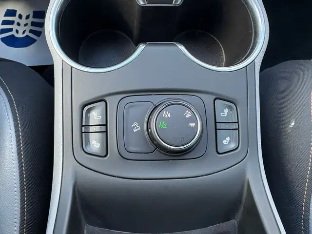 2018 GMC TERRAIN SLT - LEATHER SEATS - NAV - POWER LIFTGATE - Photo 12