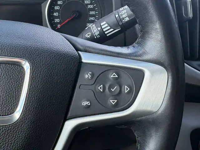 2018 GMC TERRAIN SLT - LEATHER SEATS - NAV - POWER LIFTGATE - Photo 14