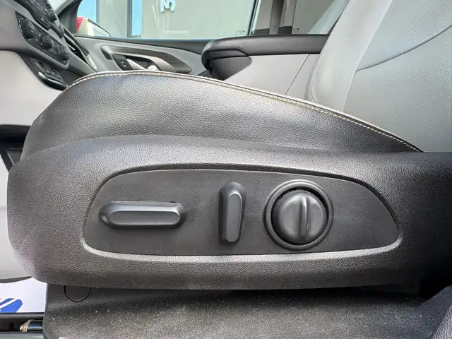 2018 GMC TERRAIN SLT - LEATHER SEATS - NAV - POWER LIFTGATE - Photo 16