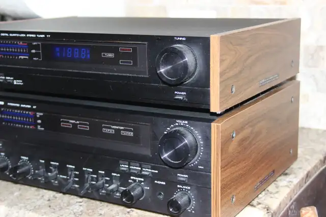 VINTAGE AUDIOPHILE Perfect Sae Amplifer/Tune Combo - Photo 4