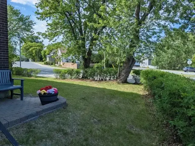 74 Balsam St-Sudbury/Copper Cliff - MAY, JUNE move-in - Photo 6