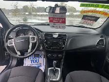 2014 Chrysler 200 Touring - Photo 15