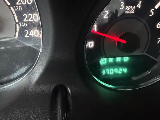 2014 Chrysler 200 Touring - Photo 18