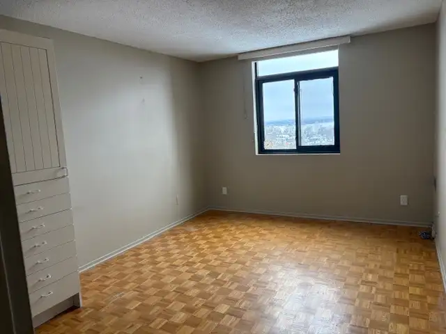 Condo for Rent - Photo 2