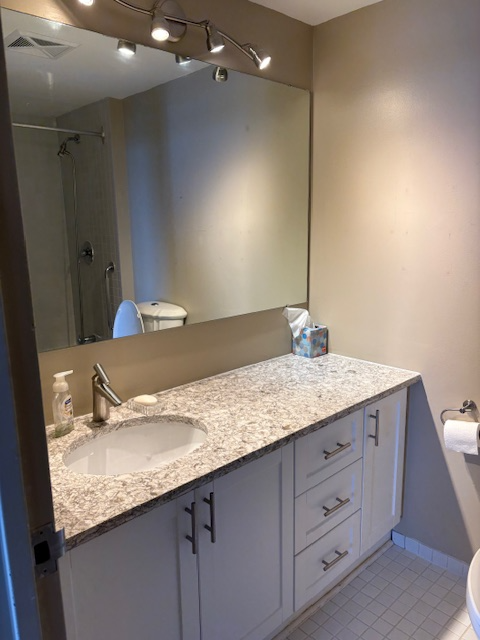 Condo for Rent - Photo 3