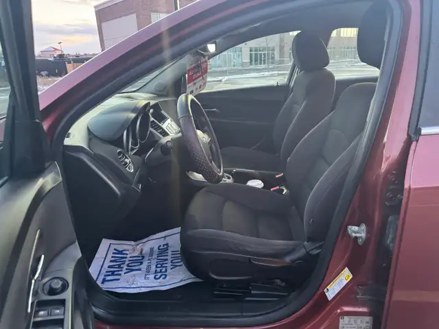 2012 Chevrolet Cruze LT Turbo w/1SA - Photo 10