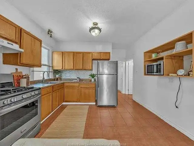 House for Rent - Photo 3