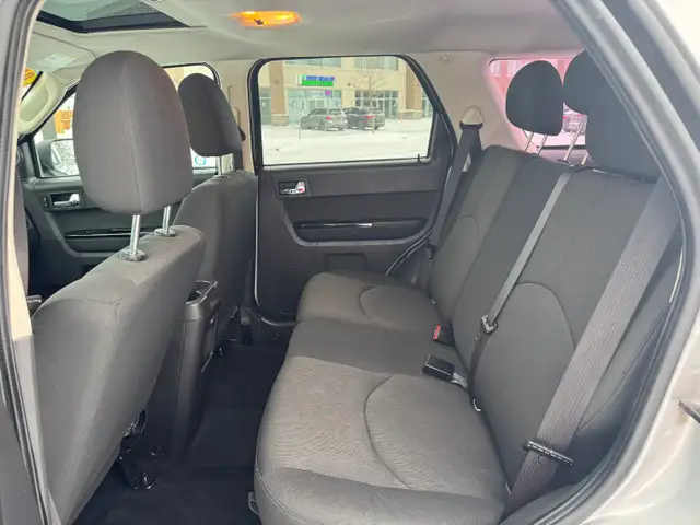 2010 Mazda Tribute GX I4 AWD - Photo 16