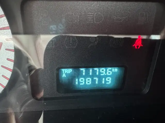 2010 Mazda Tribute GX I4 AWD - Photo 22