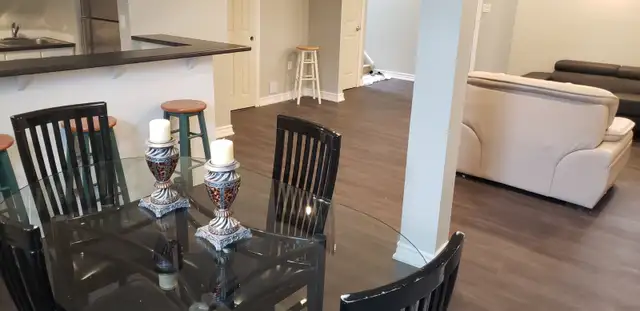 Elegant   one bedroom legal  basement for  rent in Brampton ( Qu - Photo 3