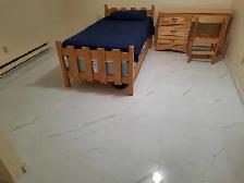 Room for $ 565 (rent and utilities)