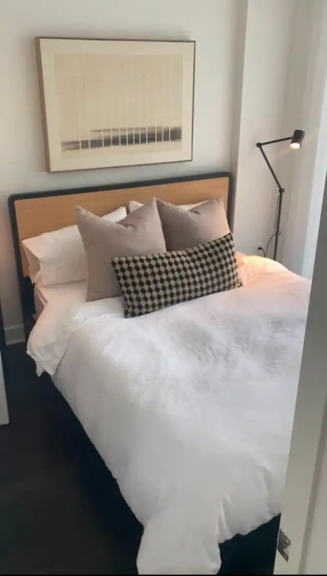 Luxury 1BR Condo Downtown Montreal (Furnished, Gym, Pool, 15min - Photo 7