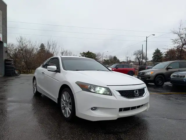 2009 Honda Accord Cpe EX-L • Navigation Well Maintained