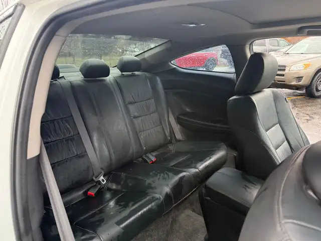 2009 Honda Accord Cpe EX-L • Navigation Well Maintained - Photo 16