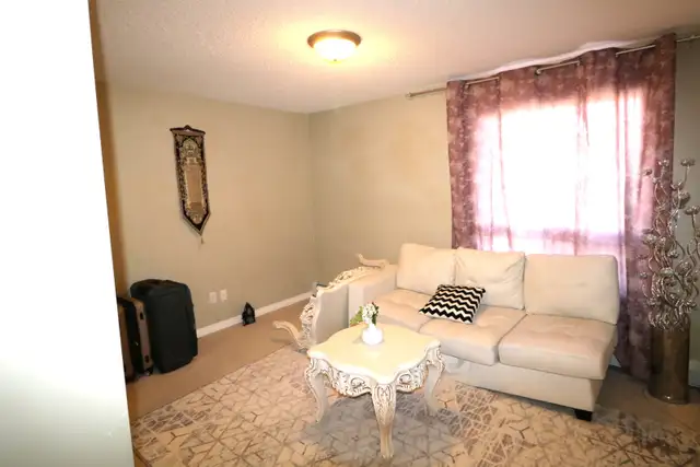 Clareview Junction - Photo 9